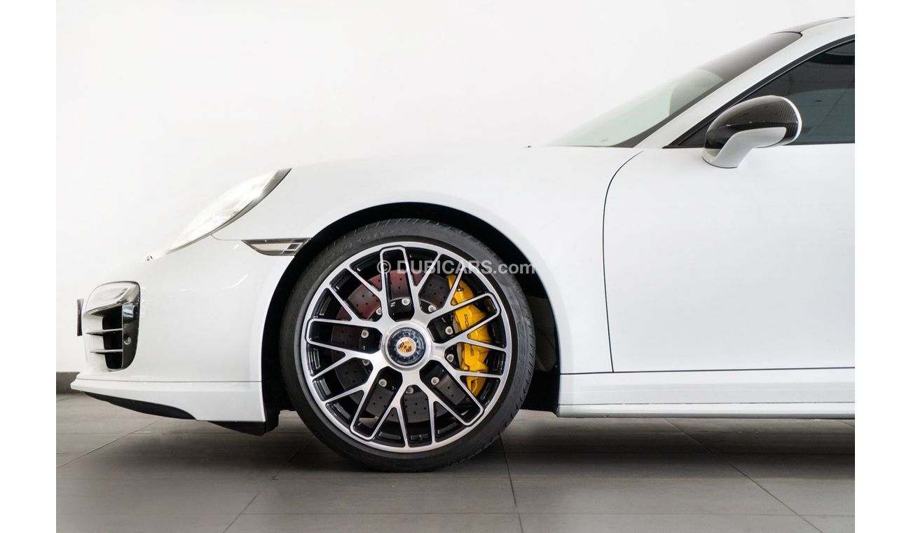 بورش 911 2014 Porsche 911 Turbo S / Full Porsche Service History & Porsche Warranty