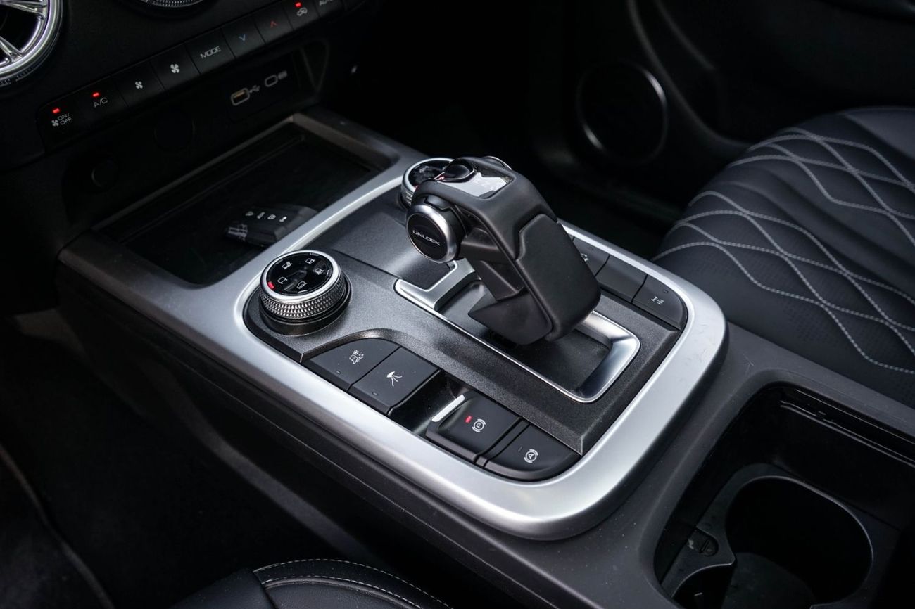 Tank 300 NEW TANK 300 CHALLENGER 2.0L TURBO PETR0L 4WD MODEL 2026