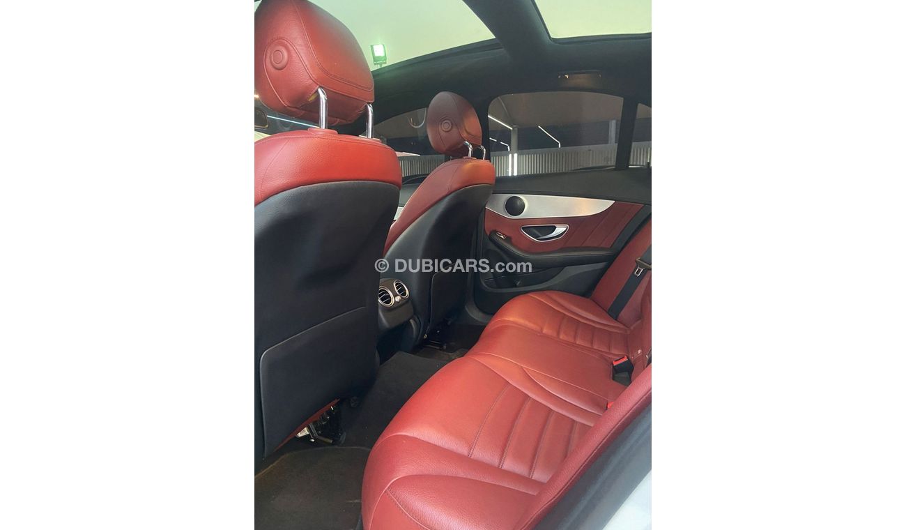 مرسيدس بنز C 200 اليجانس