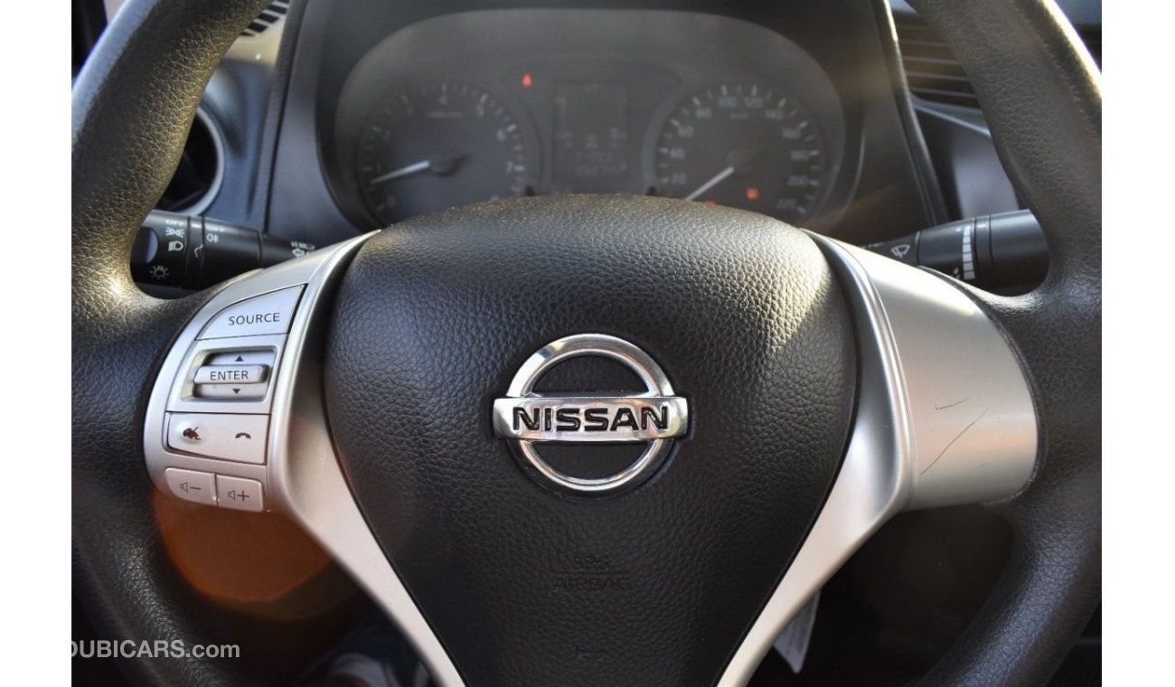 Nissan Navara 2018 | NISSAN NAVARA LE 4X4 | MT | 5-SEATER DOUBLE CABIN | MANUAL TRANSMISSION | GCC | VERY WELL-MAI