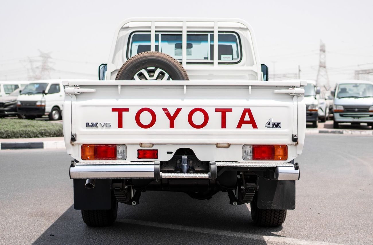 تويوتا لاند كروزر بيك آب 2025 Toyota Land Cruiser LC 79 4.0L MT Petrol (White)