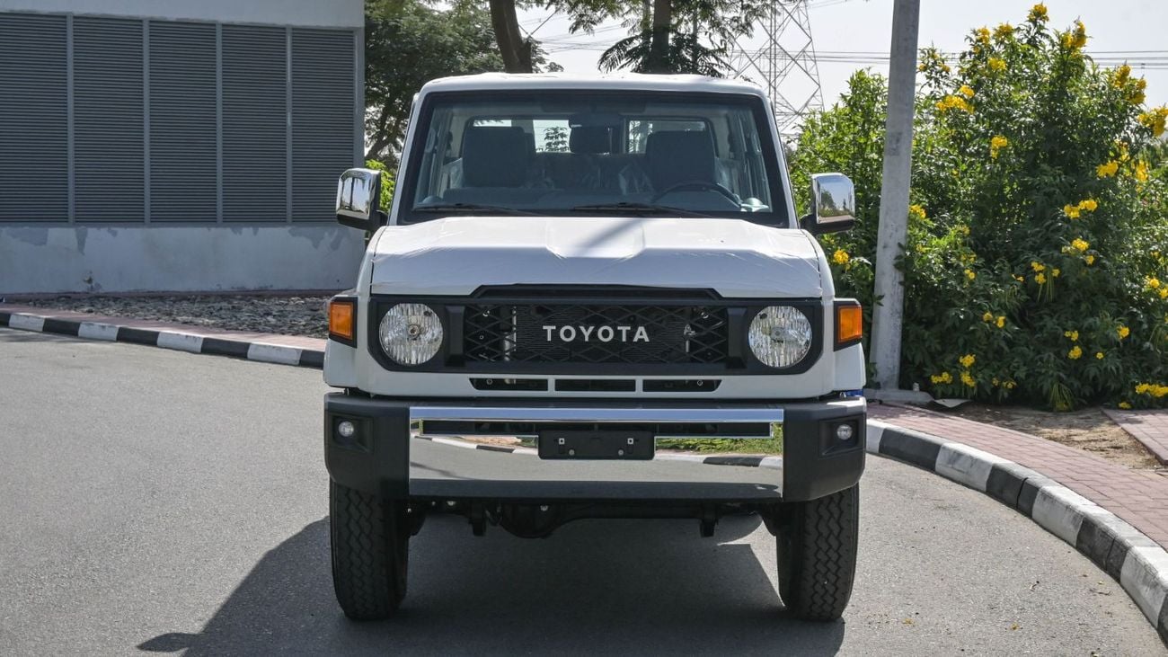 تويوتا لاند كروزر 70 ECTAGR015 - 2025 Toyota LC76 5 Doors Hardtop - 4.0L Petrol Manual - White