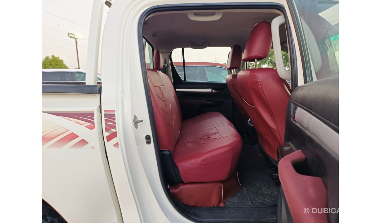 Toyota Hilux 2.4L  Petrol, Manual Gear Box / Leather Seats / 4X4 (LOT # 94920)