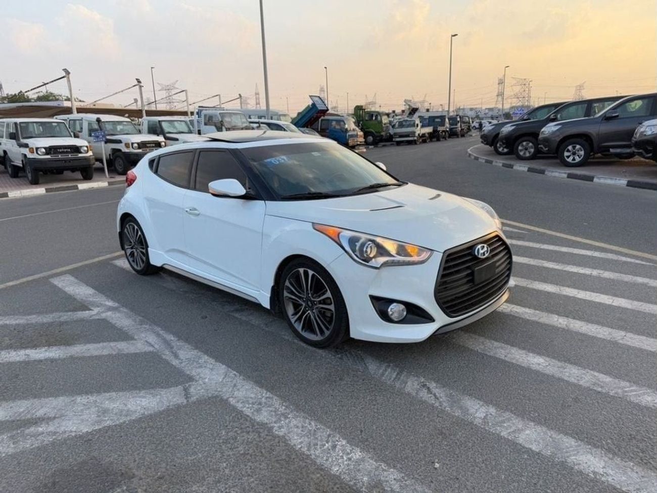 هيونداي فيلوستر Turbo 1.6L Full Option Panoramic Push Start Leader Seat