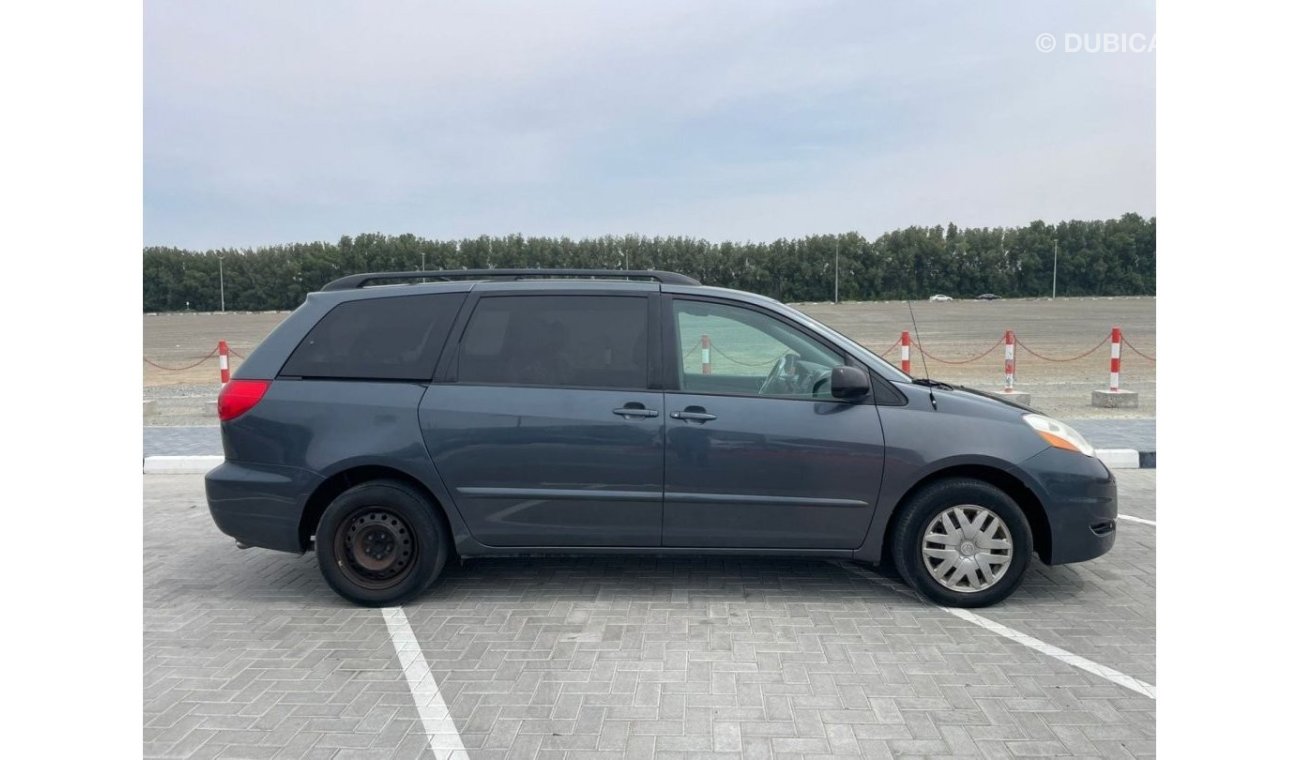 تويوتا سيينا TOYOTA SIENNA EXCELLENT CONDITION