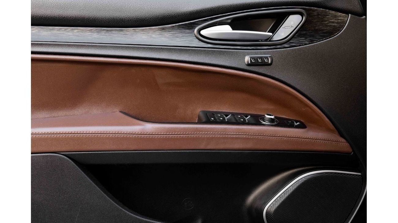 ألفا روميو ستيلفيو بريميوم | 1,860 P.M  | 0% Downpayment | Full Service History