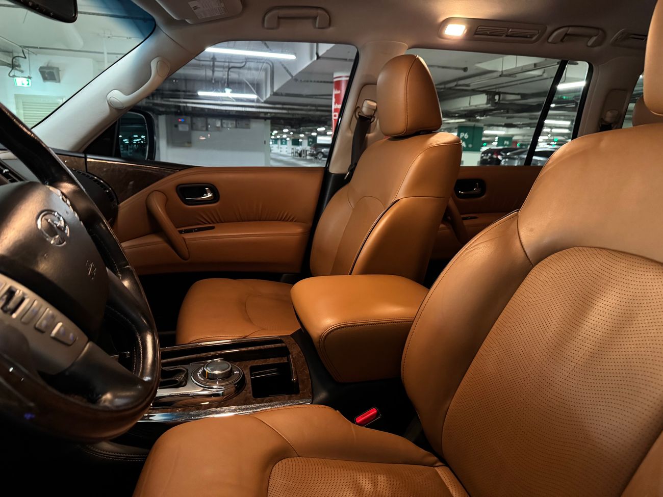 Infiniti QX80 EXCELLENT CONDITION, 4x4 , V8 5.6L