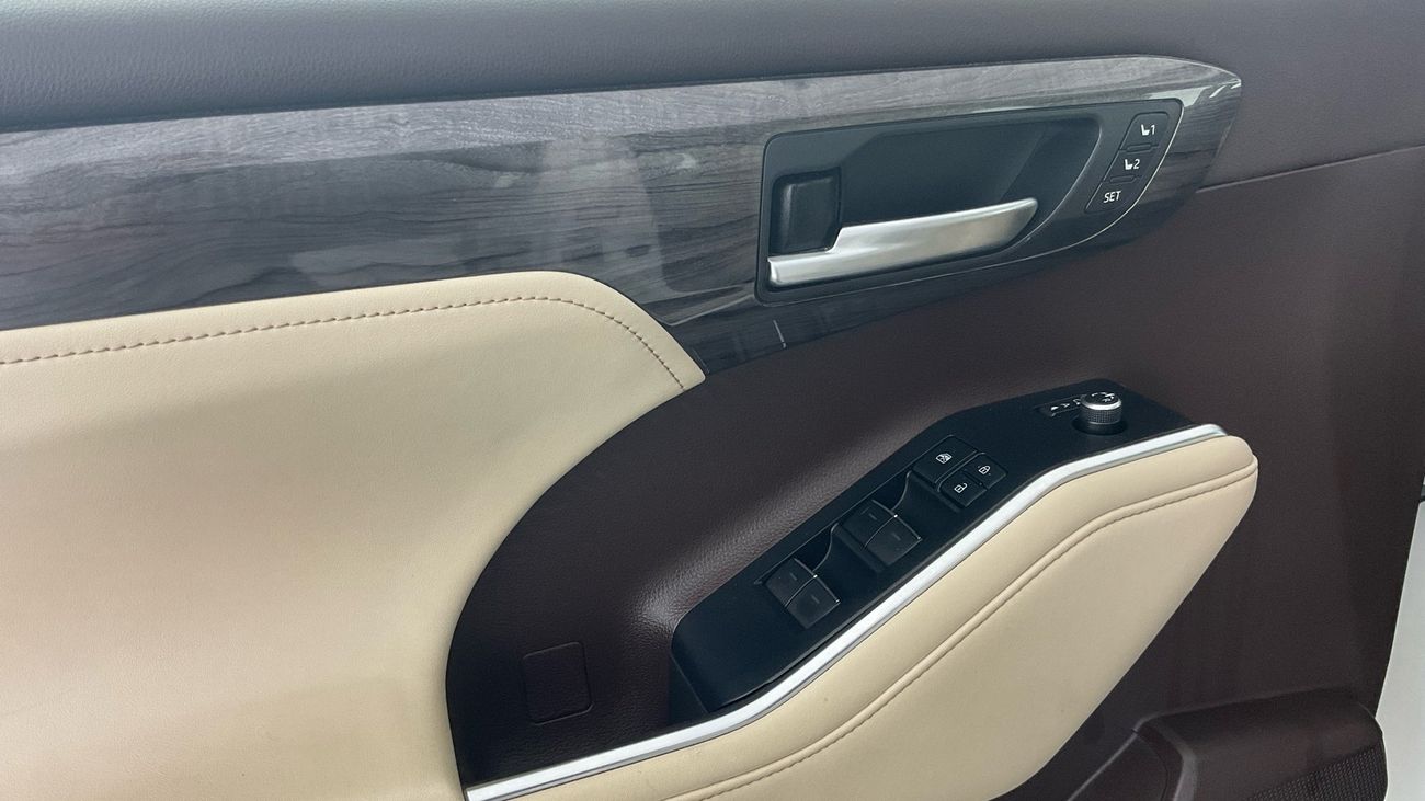 تويوتا هايلاندر VXR | شامل الضمان | 0 ﺪﻔﻋﺓ ﺃﻮﻟﻯ