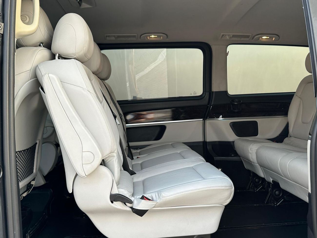 Mercedes-Benz V 250 MERCEDES V-250 2018 GCC FULL OPTION // PERFECT CONDITION