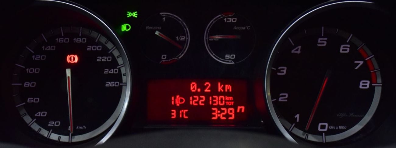 Alfa Romeo Giulietta EXCELLENT DEAL for our Alfa Romeo Giulietta ( 2013 Model ) in Red Color Japanese Specs