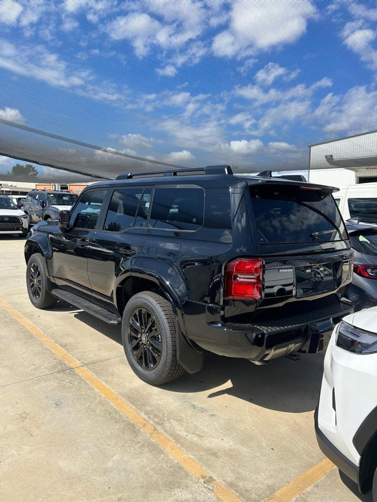 Toyota Prado BRAND NEW KAKADU BLACK EDITION | 2025 | 2800CC DIESEL ENGINE | 4WD | RHD | AUTOMATIC TRANSMISSION |