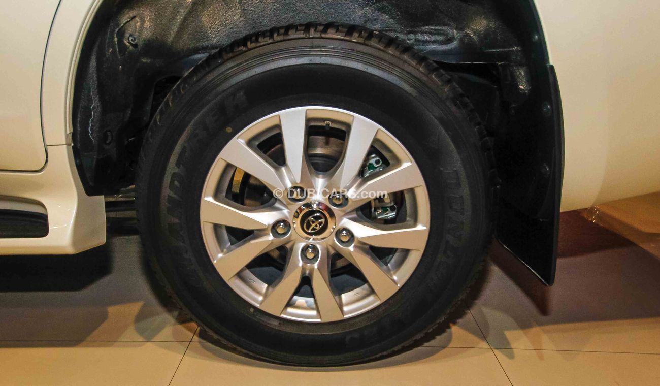 Toyota Land Cruiser E.X.R 5.7 V8