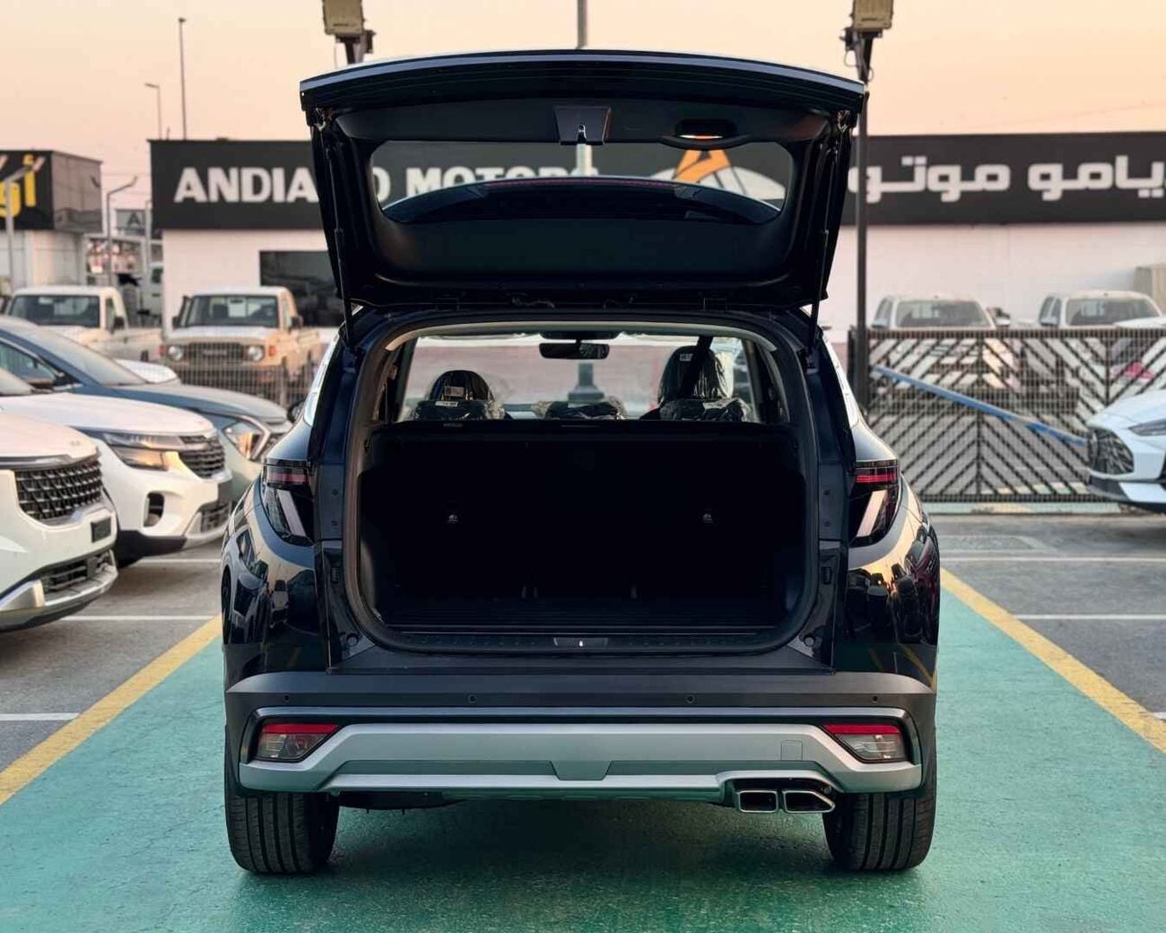 هيونداي توسون HYUNDAI TUCSON 1.6T - 2027 MODEL - GCC SPECS - BLACK COLOR