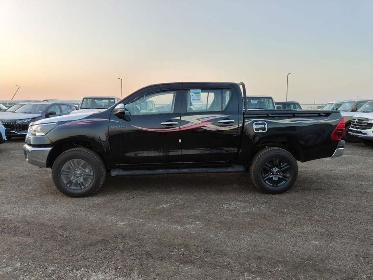 تويوتا هيلوكس SGLX TOYOTA HILUX 2.7 SR5 4x4 DOUBLE CABIN PETROL AUTOMATIC FULL OPTION 2025 MODEL