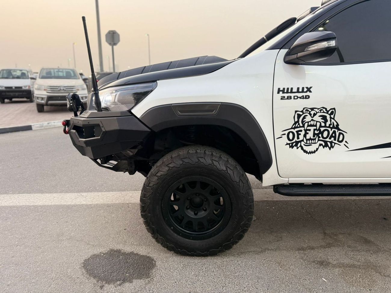 Toyota Hilux SMART CAB OFF ROAD MODIFIED 2019 | 2.8L DIESEL ENGINE | AT | AIR SNORKEL | 4WD
