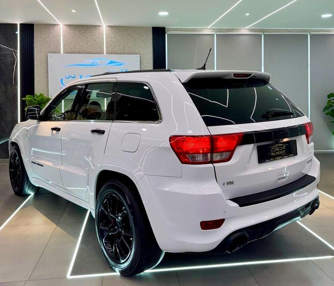 Jeep Grand Cherokee SRT 6.4L BEST JEEP GRAND CHEROKEE SRT8 6.4 V8 || GCC || FREE ACCIDENTS || FULLY LOADED || PERFECT CO