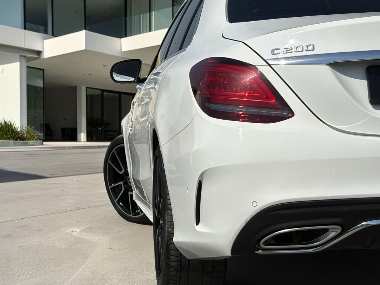 Mercedes-Benz C 200 AED 1,360 P.M | 0% DOWN PAYMENT | MERCEDES-BENZ C200 | 2020 | GCC SPECS