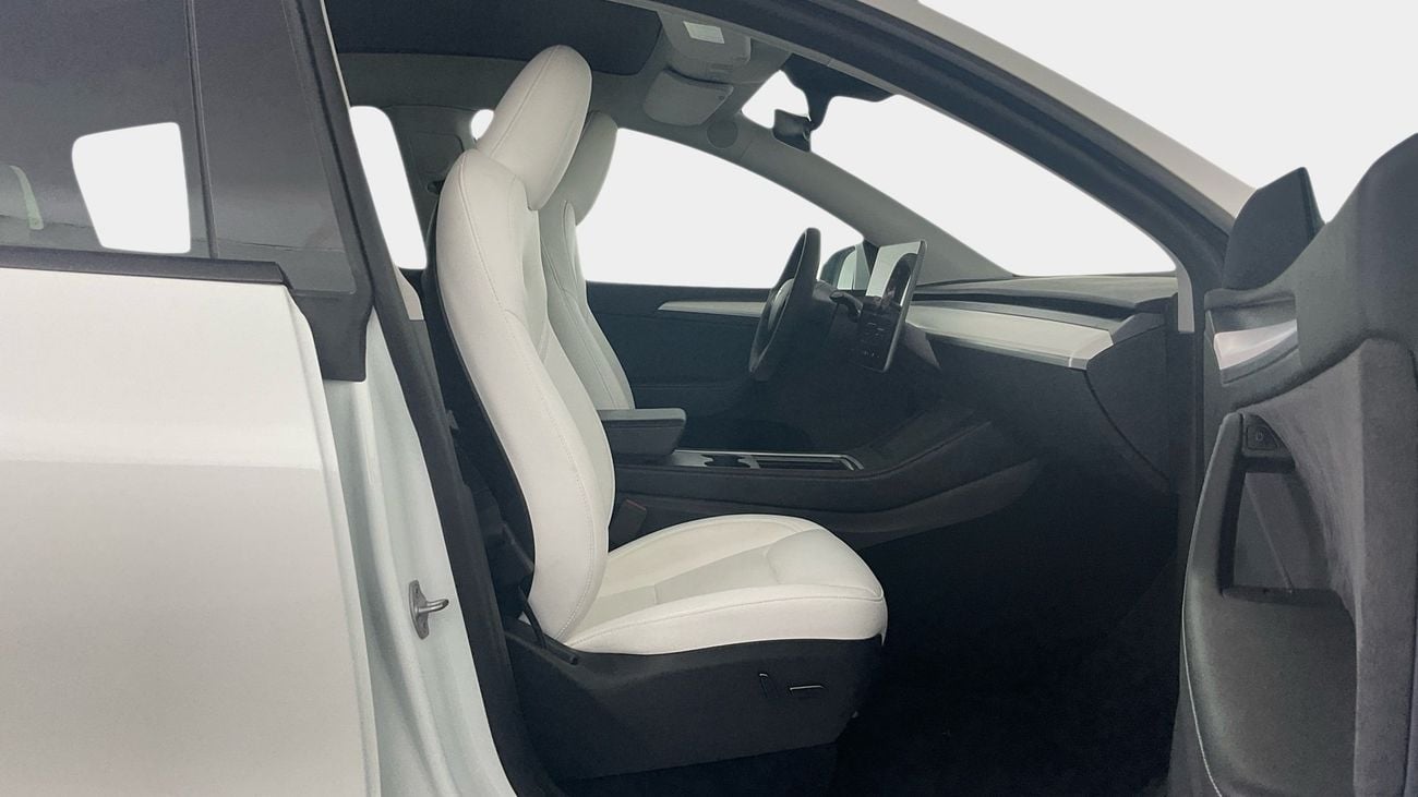 Tesla Model Y Performance (Dual Motor) | upto AED 20,000 Ramadan Discount | Guaranteed Warranty | 0 Down Payment