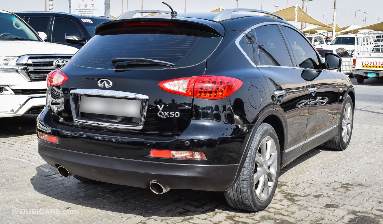 Infiniti Q50 3.7