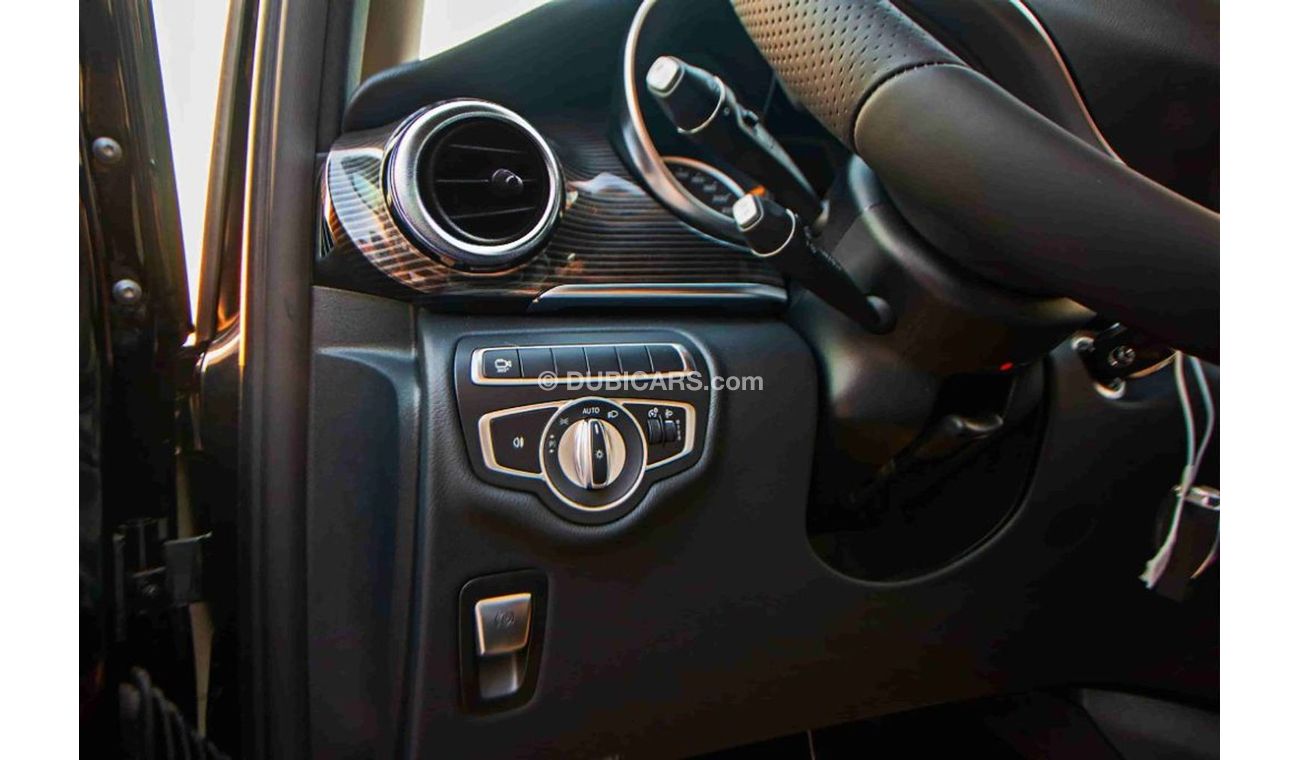 Mercedes-Benz V 250 2019 Mercedes Benz V250 2.0L 3 Door Minivan | 8 Seats Minivan | Export Price: AED 143,000