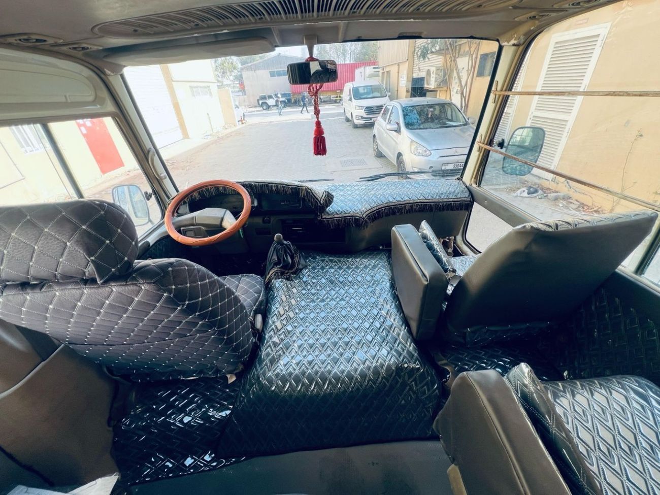 Toyota Coaster Disel / 14B