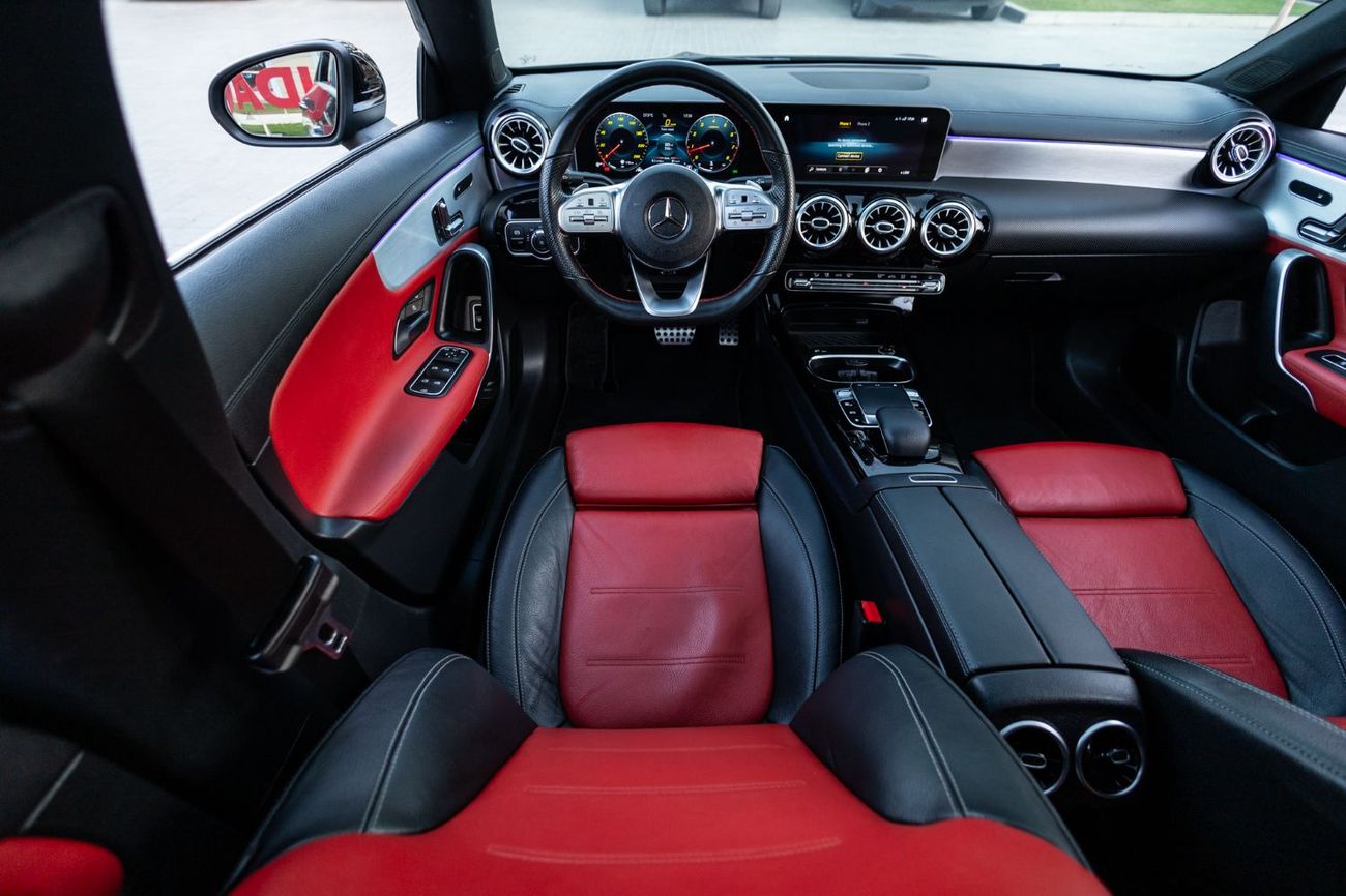 Mercedes-Benz CLA 250 Premium + 2.0L