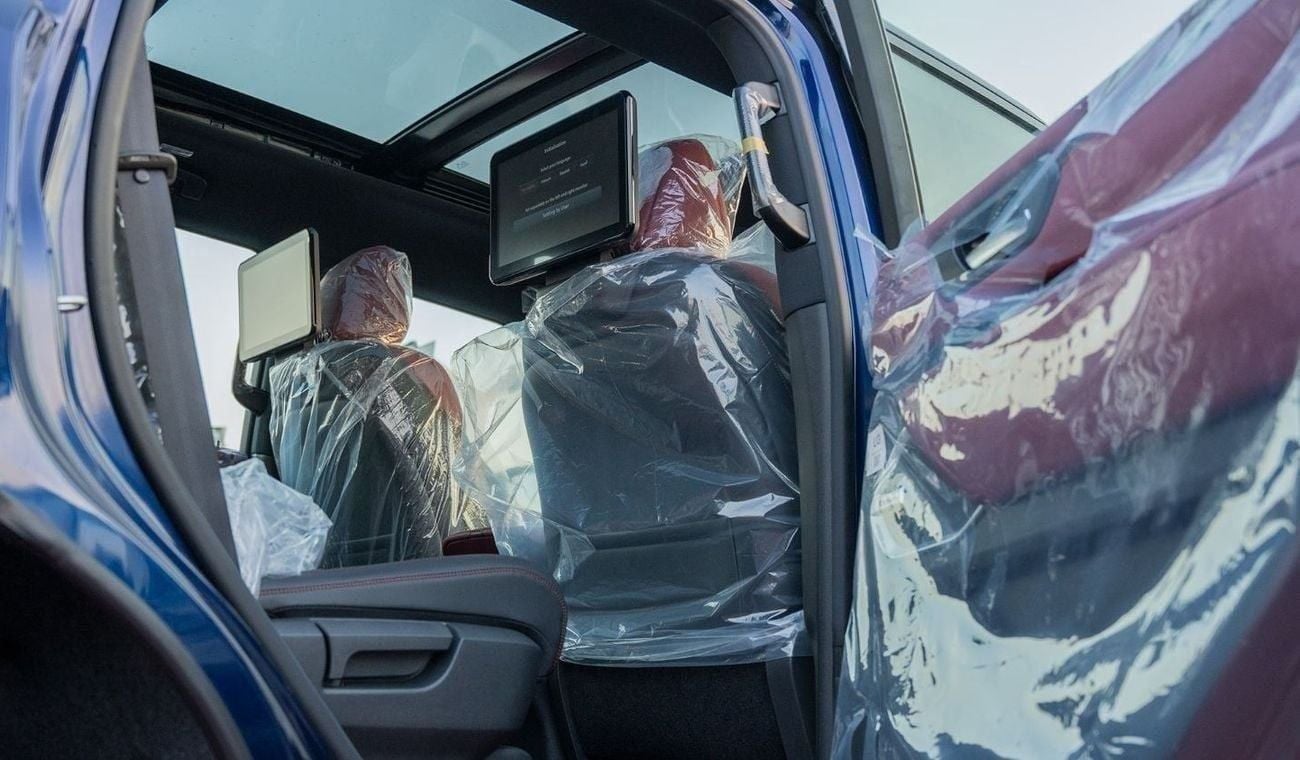 Nissan Patrol 2026 Nissan Patrol V6 3.8L SE Platinum Blue-red (Export Only)