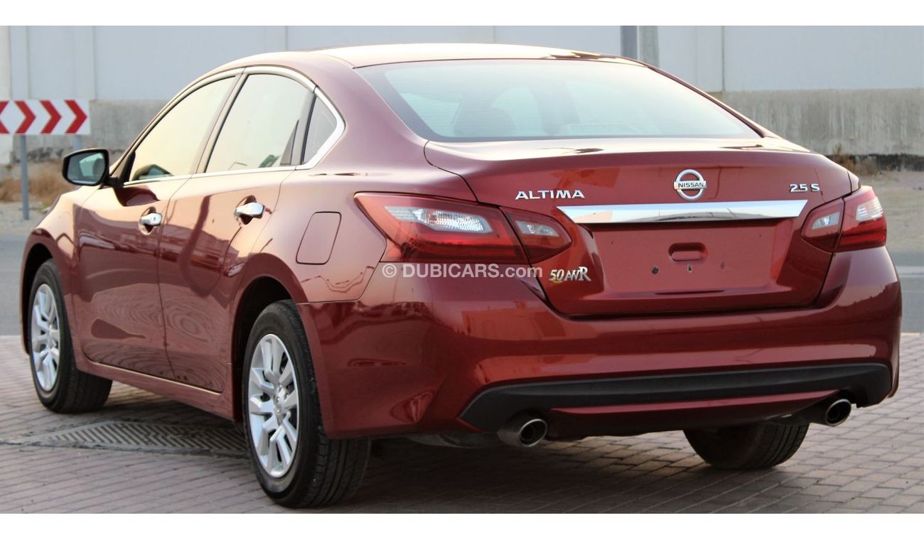 نيسان ألتيما نيسان التيما 2018 خليجي بحالة ممتازة بدون حوادث نظيفه جدا من الداخل والخارج