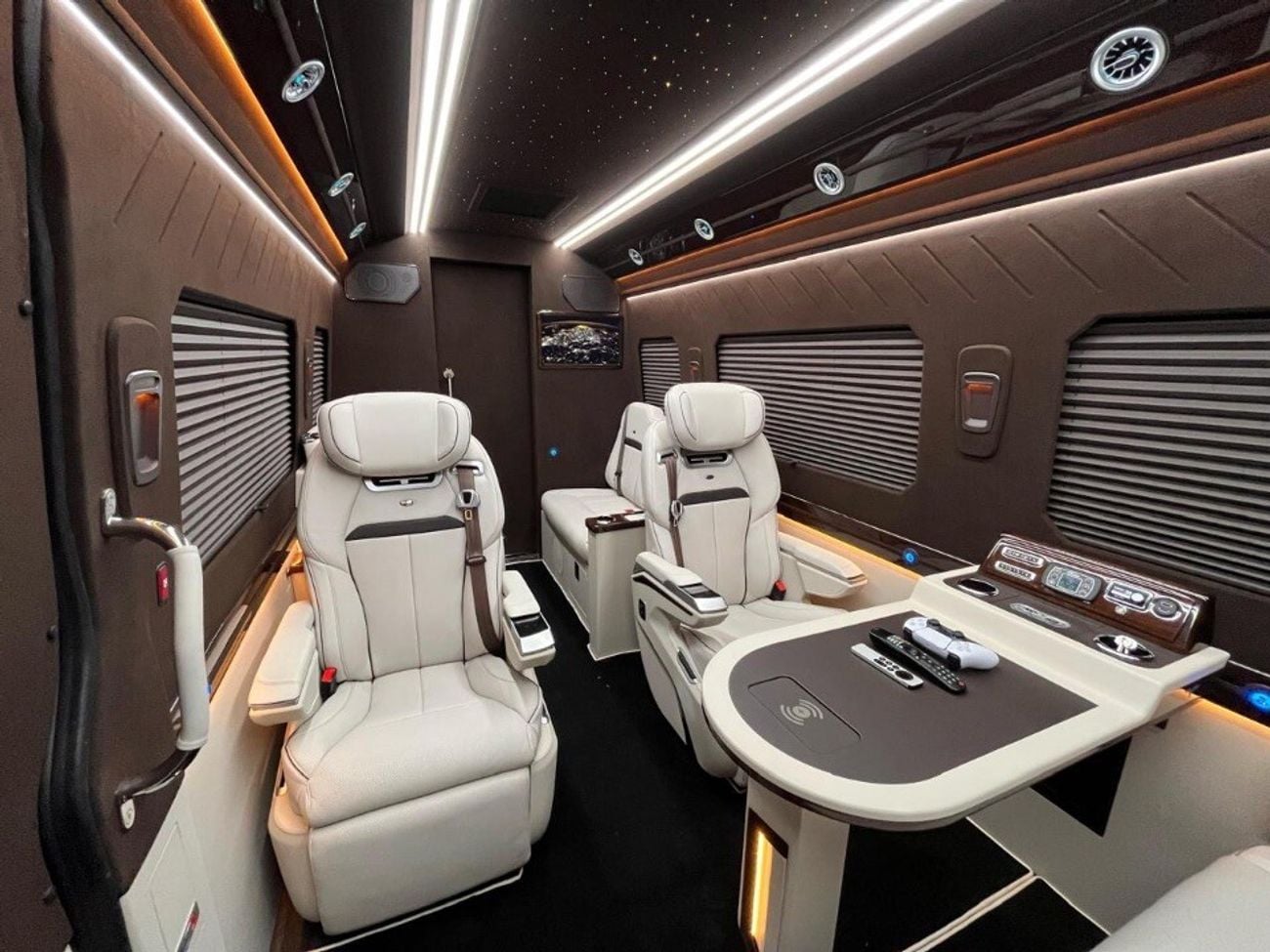 مرسيدس بنز سبرينتر 2024 VVIP MERCEDES SPRINTER with Extra AC, VB Rear Air Suspension and Toilet with Warranty