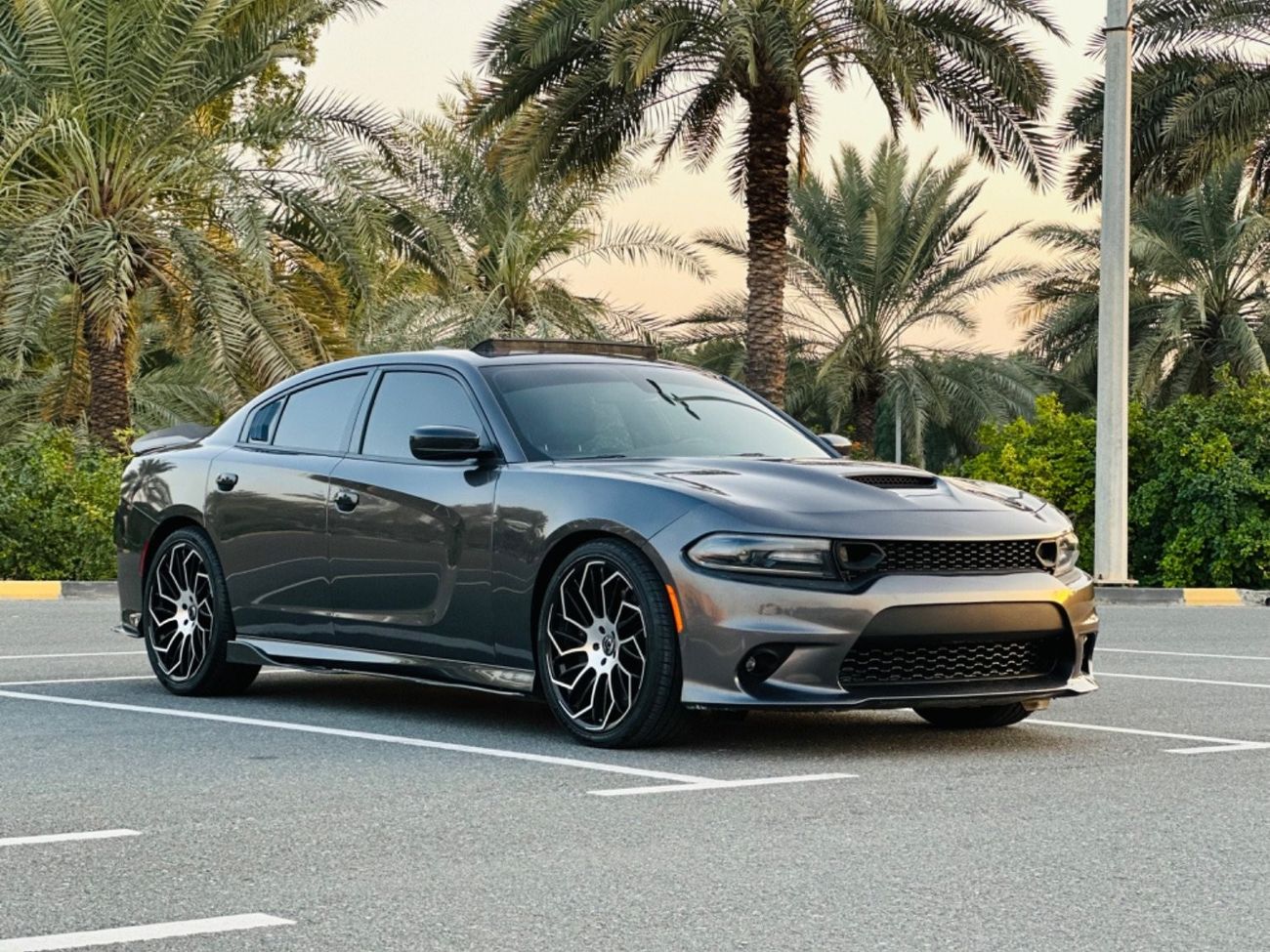 Dodge Charger R/T Scatpack DODGE CHARGER SRT V8 6.4 MODEL 2022 FULL OPTION LOW MILAGE