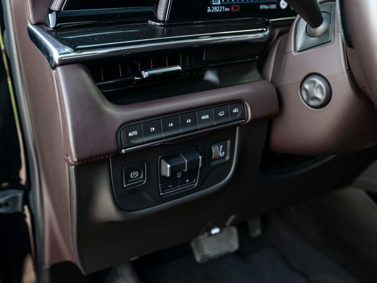 كاديلاك إسكالاد Sport Platinum 6.2L 4WD