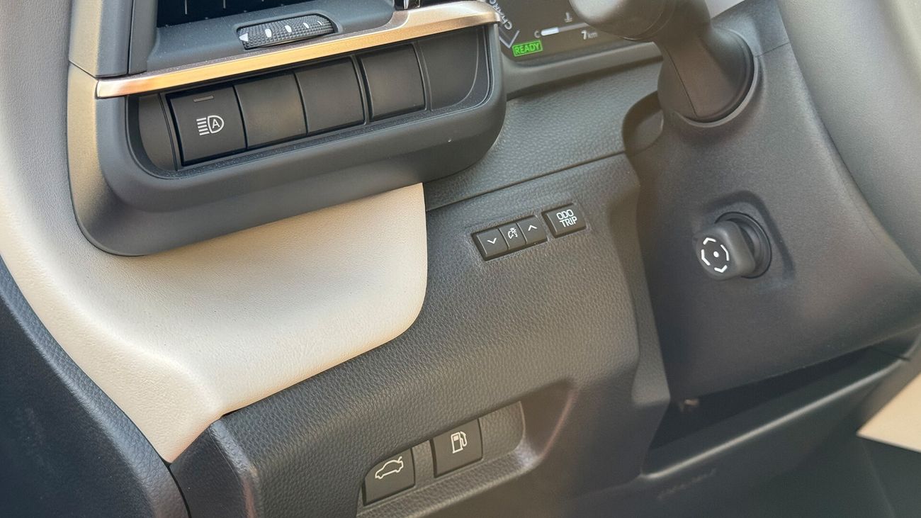 Toyota Crown Hybrid 2.5L HEV 2024 GCC Brand New 0Km