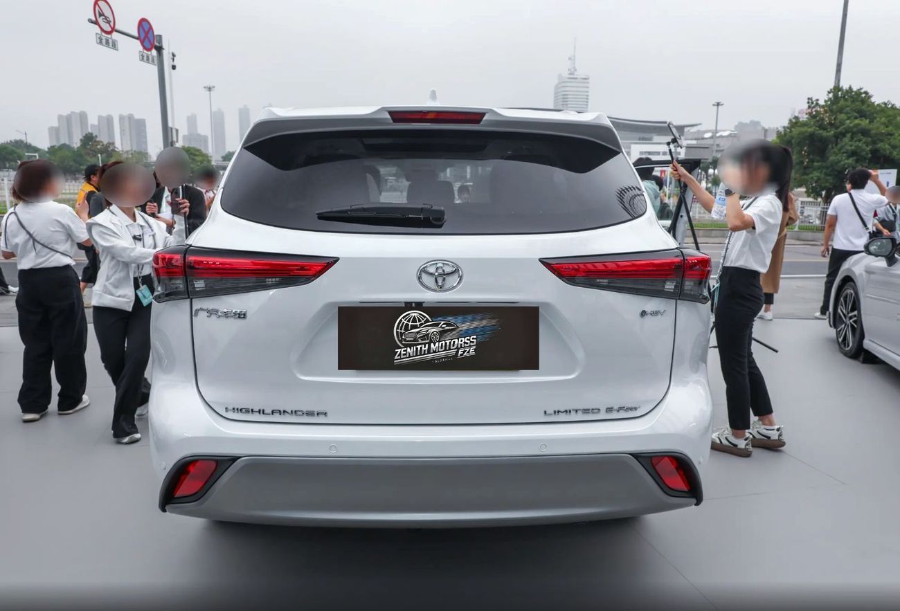 Toyota Highlander Hybrid 2.5L AWDSupreme Edition 7-Seater