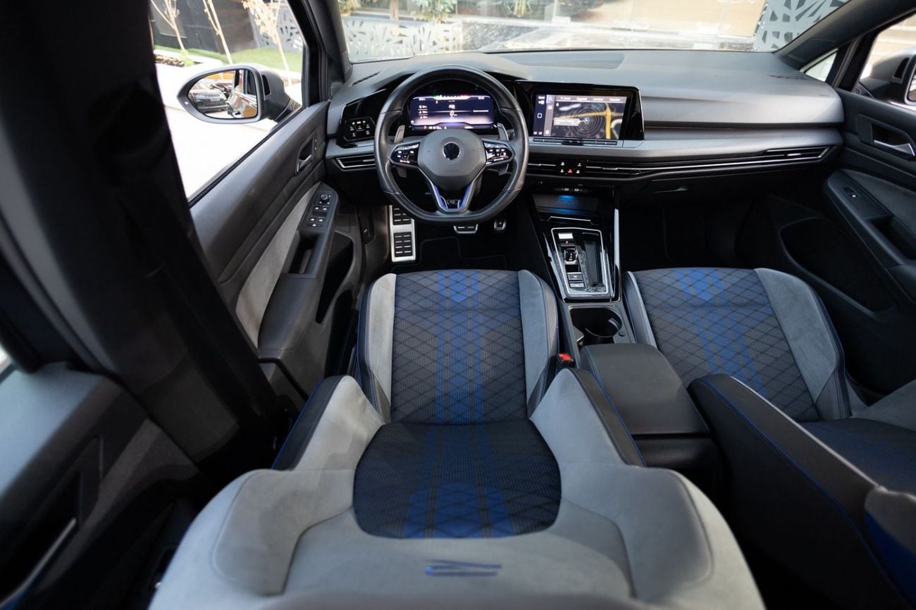 Volkswagen Golf R Line