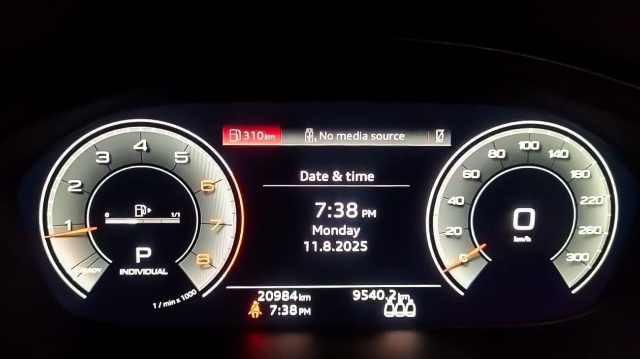 Audi A4 35 TFSI S Line 1.4L 2023 Audi A4 35 TFSI, 2028 Audi Warranty + Service Contract, Low KMs, GCC