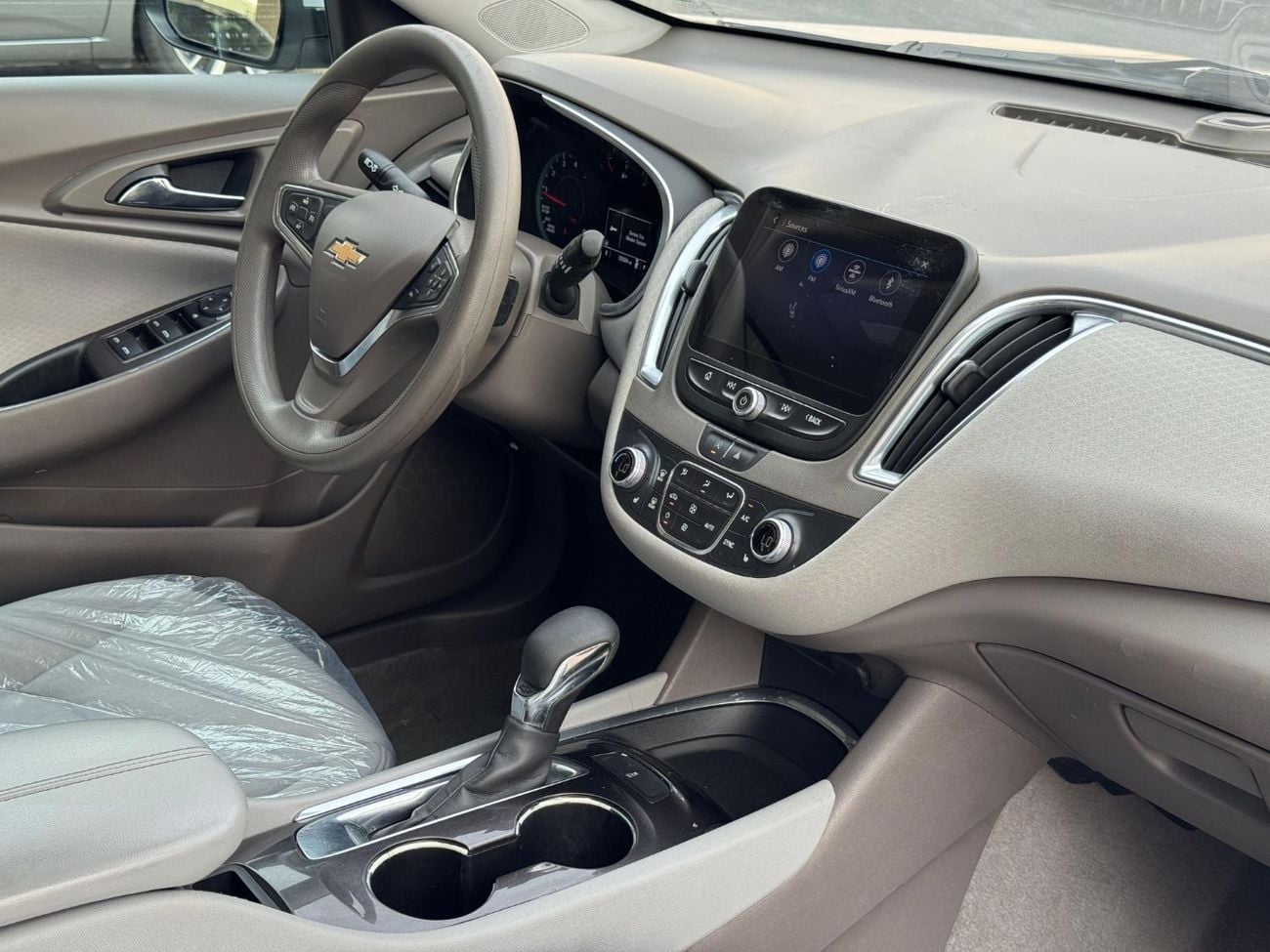 شيفروليه ماليبو LT / 1.5T V4 / PANORAMIC SUNROOF / APPLE ANDROID AUTO / RIMS / KEYLESS ENTRY AND START