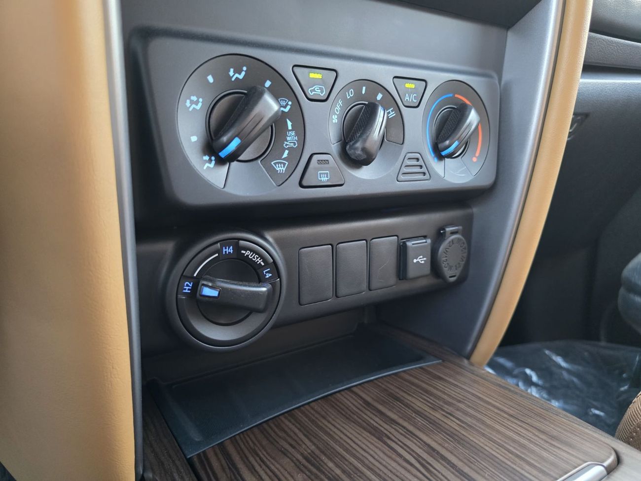 Toyota Fortuner 2.7L AT 2024 Model Gray Color