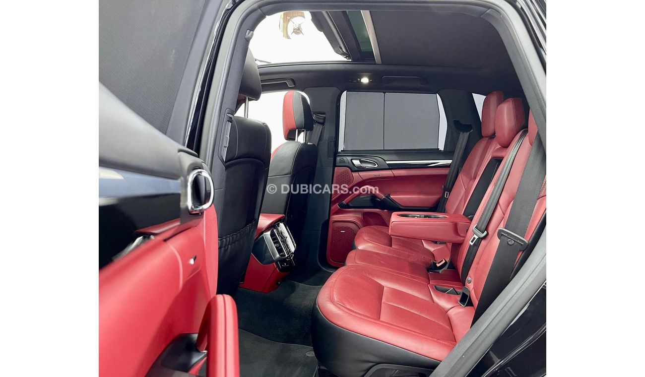 Porsche Cayenne 2017 Porsche Cayenne Platinum Edition, Full Service History, Warranty, GCC