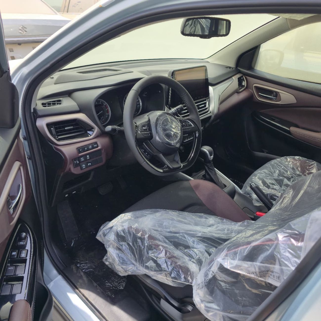 سوزوكي فرونكس GLX