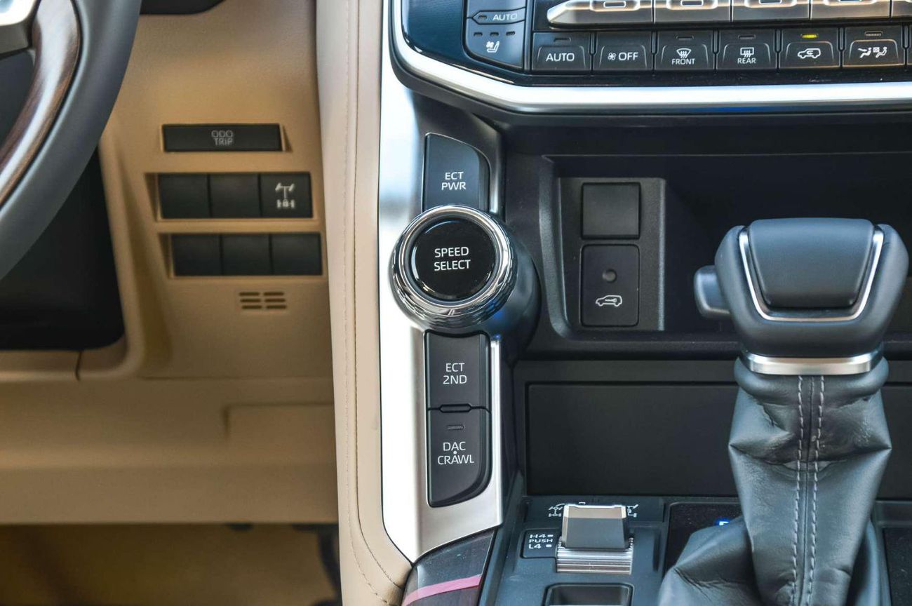 تويوتا لاند كروزر GXR 4.0L TOYOTA LAND CRUISER GX.R 4.0L 4WD PETROL SUV 2025