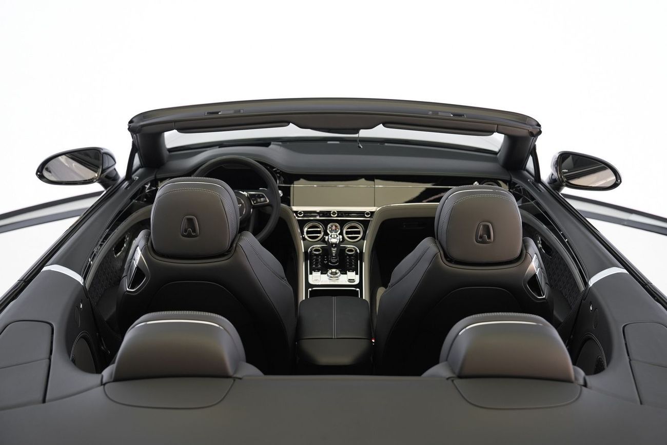 بنتلي كونتيننتال جي تي سي Bentley GTC V8S