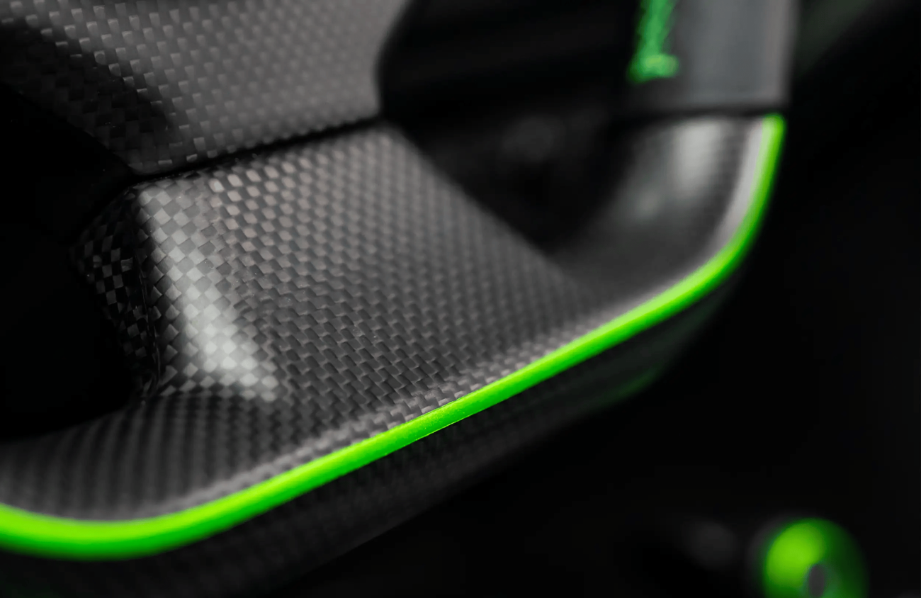 فيراري 488 بيستا سبايدر 3.9L V8 Twin-Turbocharged Engine