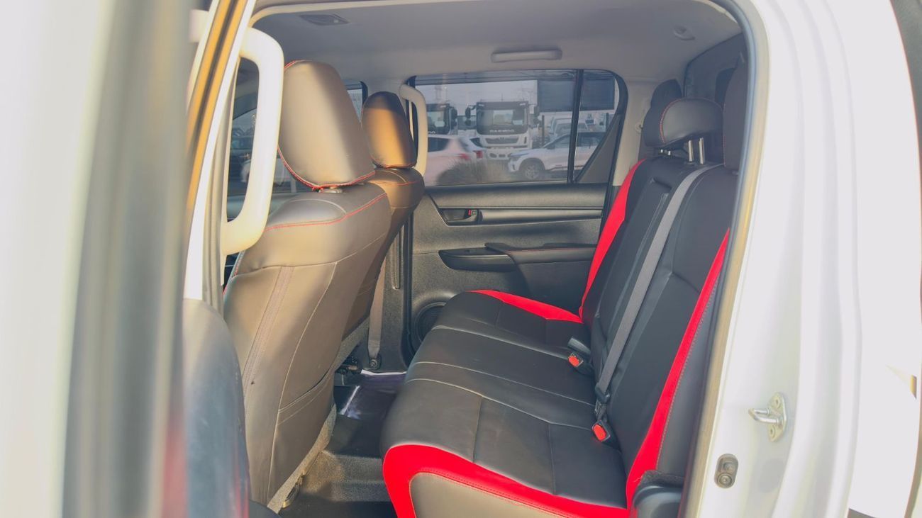 تويوتا هيلوكس -