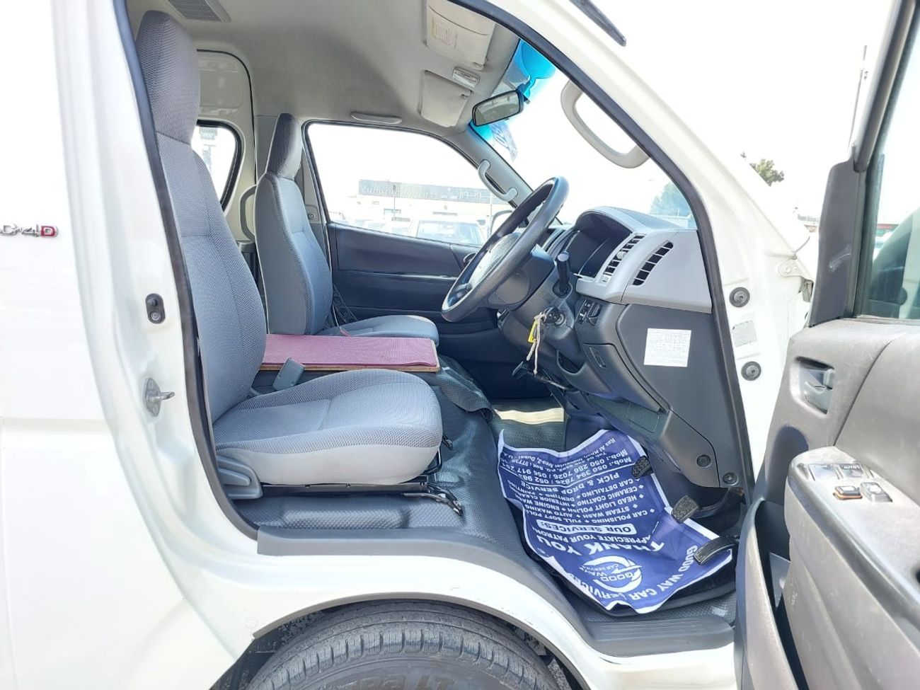 تويوتا هاياس TOYOTA HIACE COMMUTER VAN RHD 2009 MODEL 3.0 L DIESEL MANUAL(PM07365)