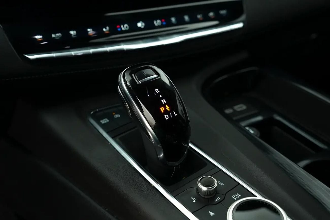 كاديلاك إسكالاد 600 بلاك إديشن GCC SPECS | BLACK EDITION | 6.2L V8 | 7 SEATS