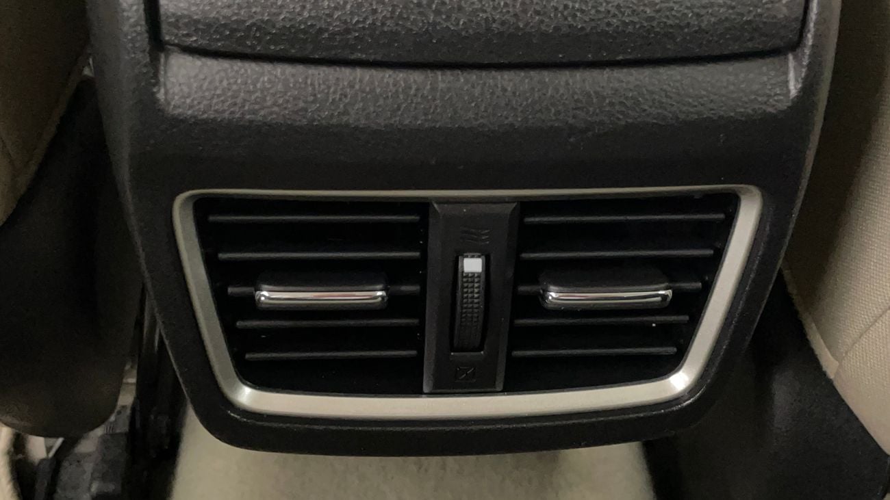 هوندا سيفيك LX SPORT 1.6 | بدون دفعة مقدمة | اختبار القيادة في المنزل