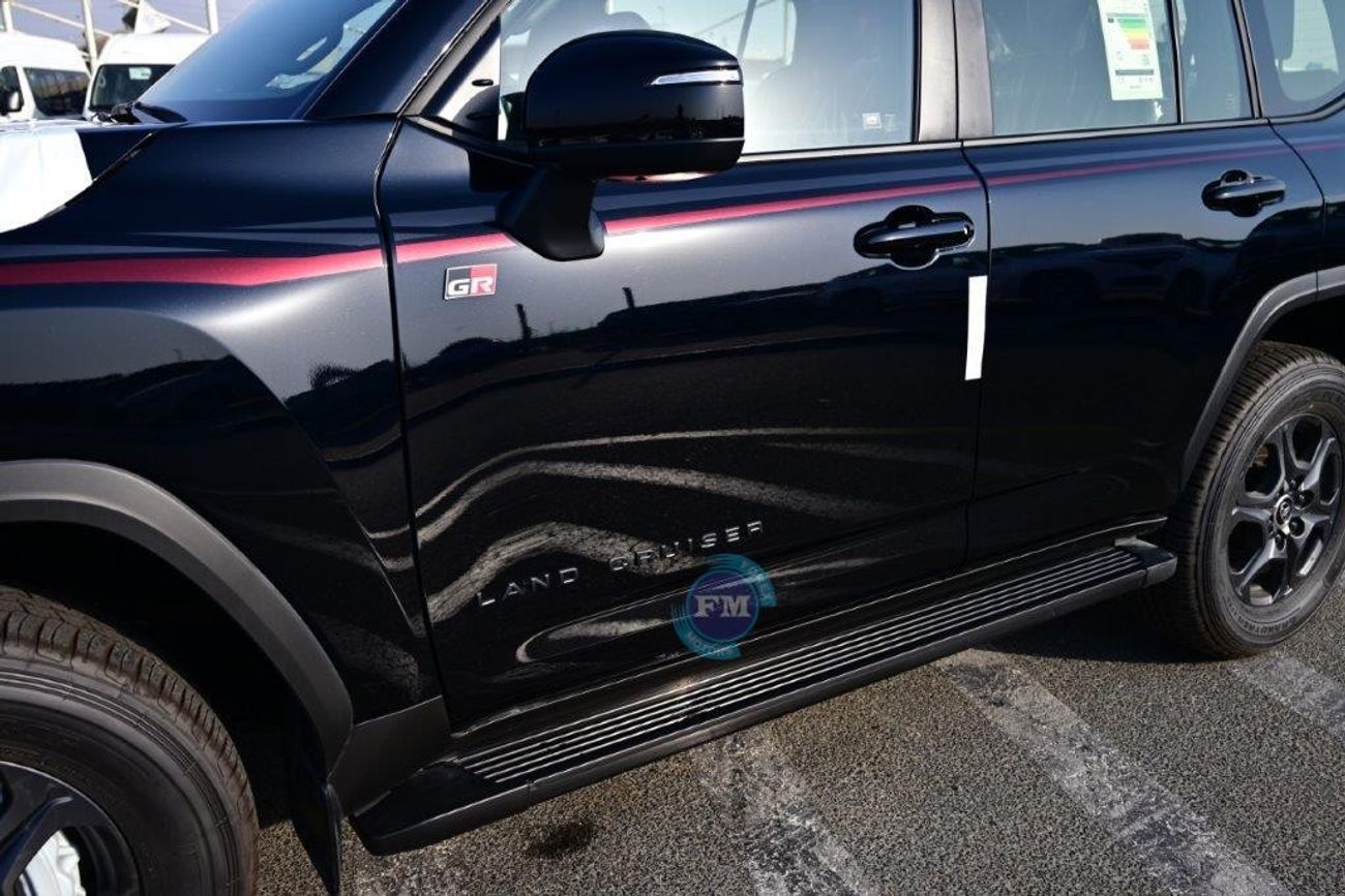 Toyota Land Cruiser GRS V6 3.3L Diesel 7 Seat Automatic