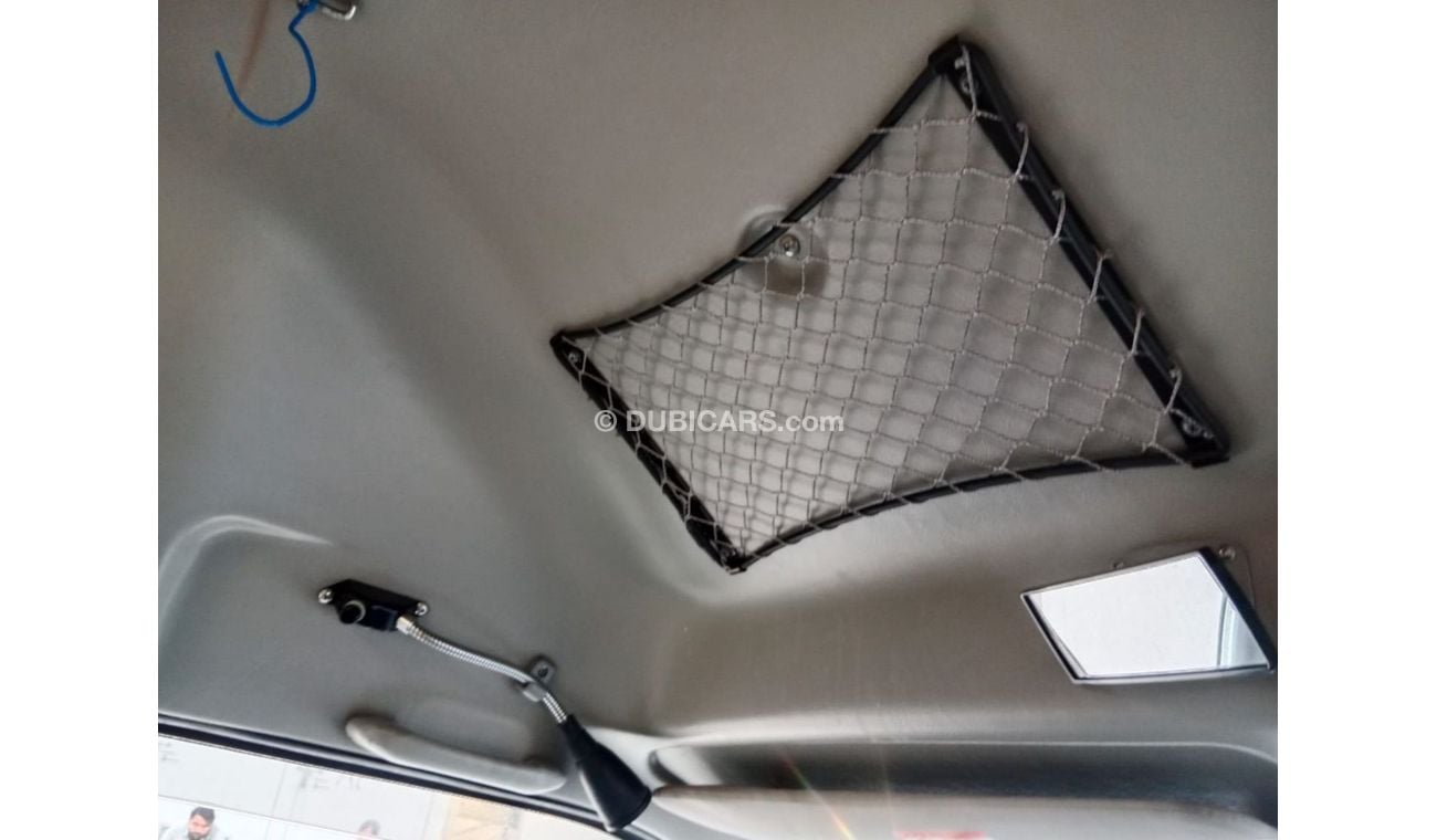 تويوتا هاياس TOYOTA HIACE VAN (AMBULANCE) RIGHT HAND DRIVE(PM53467)