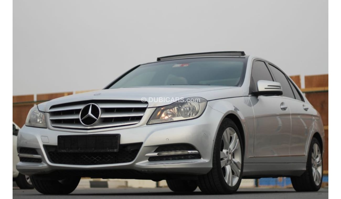 Mercedes-Benz C 200 Mercedes C200 2013 GCC Specefecation