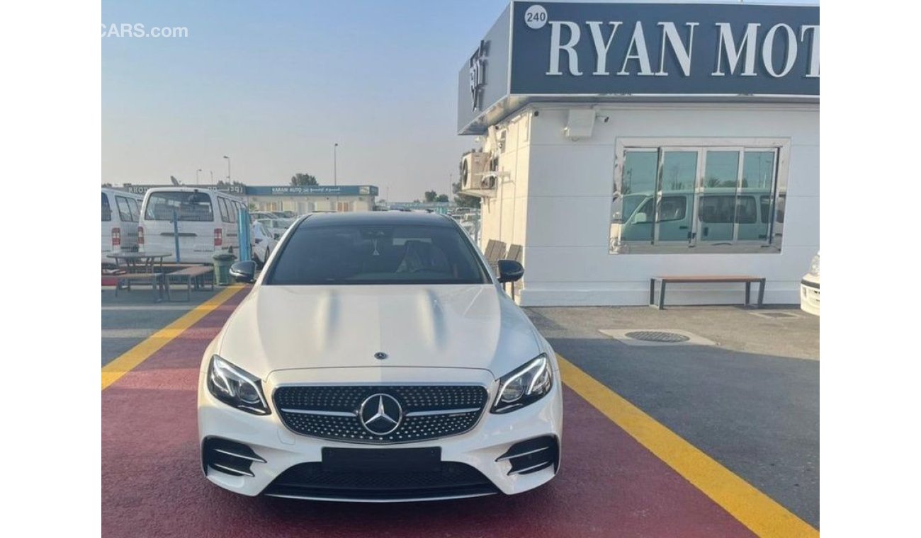 مرسيدس بنز E 53 مرسيدس بنز AMG E-53 4 ماتيك ، 3.5 لتر ، لون أبيض مع داخلي أسود ، متاح للتسجيل المحلي